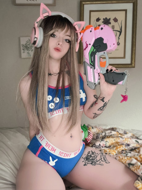 DaeCos model sexy images