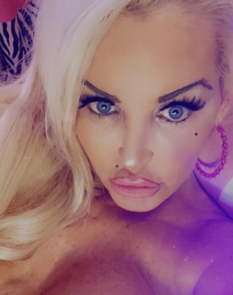 elixxx69 nude model photos