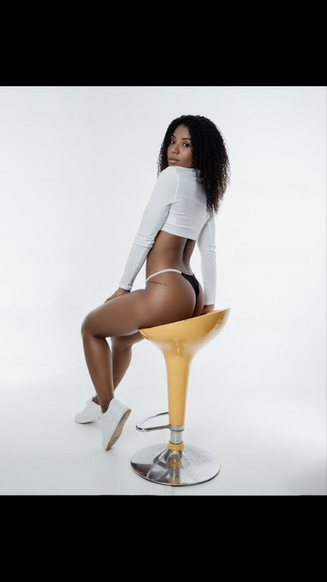 Darvilla almeida hot actress photos