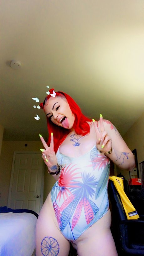 Redheadshawty porn star pics