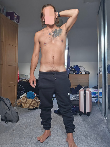 Darie Sanders hot star img