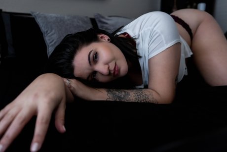 Delia adult actress photos