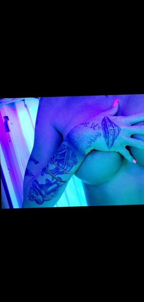 The gonzo couple star exclusive pictures