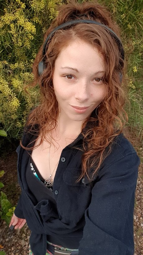 Natural Red Jade perfect pornstar galleries