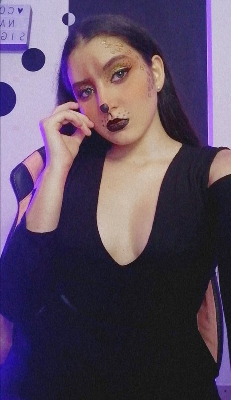 NAT xxx actress photos