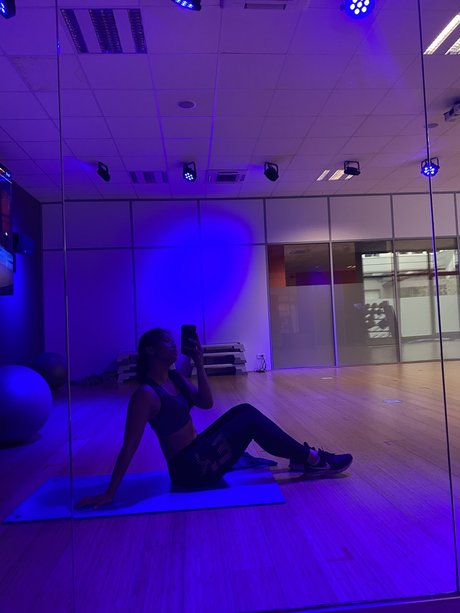 Natasha Zevanya hd pornstar images