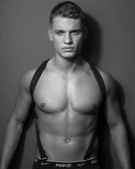 Freegiova exclusive actress pictures