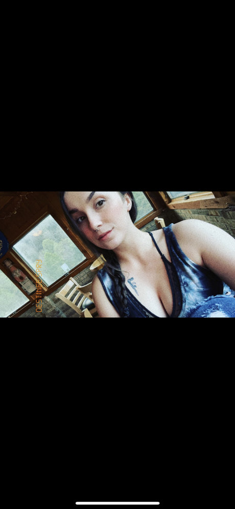 Destinee Faith pornstar top photos