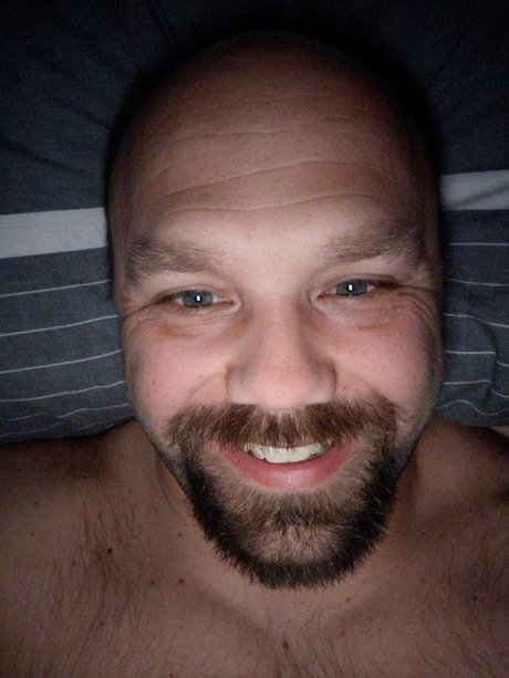 Funtimesforme84 art model photo