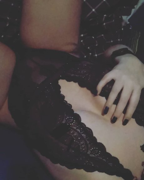 Nea The One model hd pics