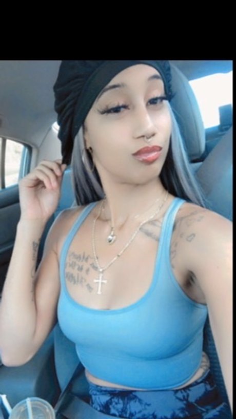 NAYYDABAYY model sexy image