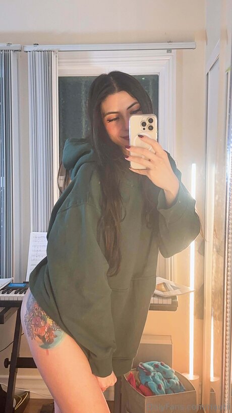 nautii_ model exclusive img