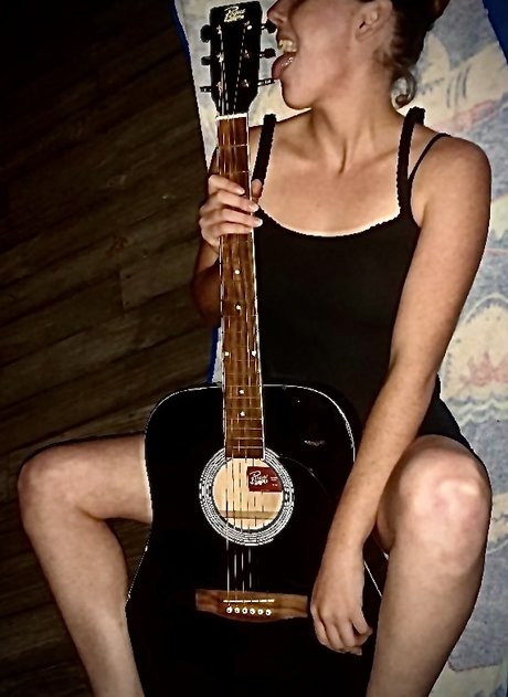 Ellie Trout pornstar hot gallery