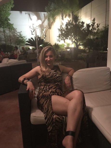 NATY pornstar naked pics