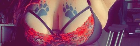 _CrazyRed_ porn model galleries