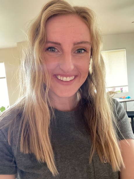 Carlie Christine high quality star photo