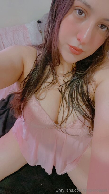 Angie Rousse porn model pictures