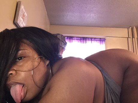 Bigchest123 pornstar naked pics