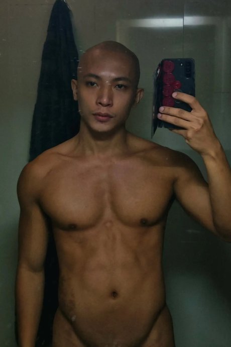 u2025416 exclusive pornstar img