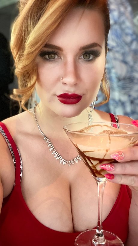 Allie Bama 91 star pornographic photo