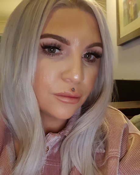 Nelly Sheff nude model img