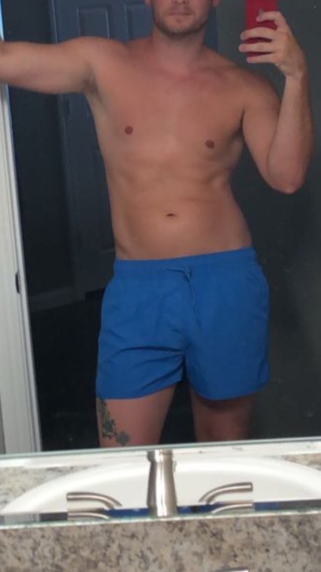 TheNeighborhoodToy perfect pornstar pics