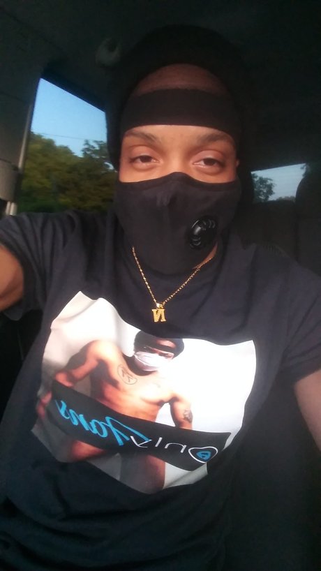 Suavea free pornstar photo