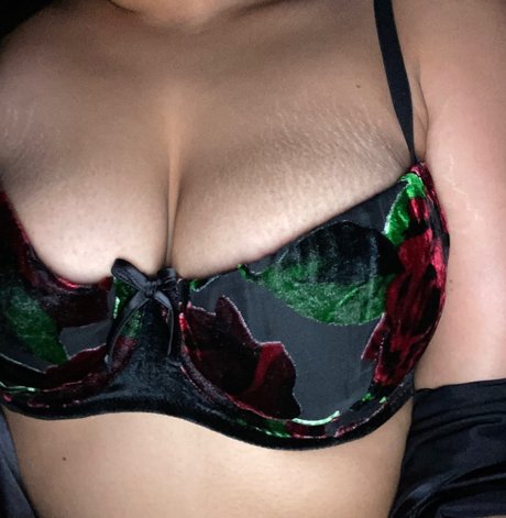 Curlycutestoner star high quality photos