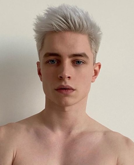 Bendaselis pretty pornstar photos