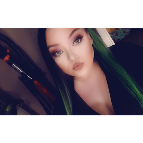 Creamylau naked actress gallery