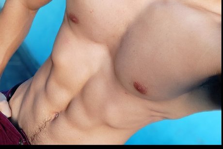 zHenrique Bravo pornstar xxx photo