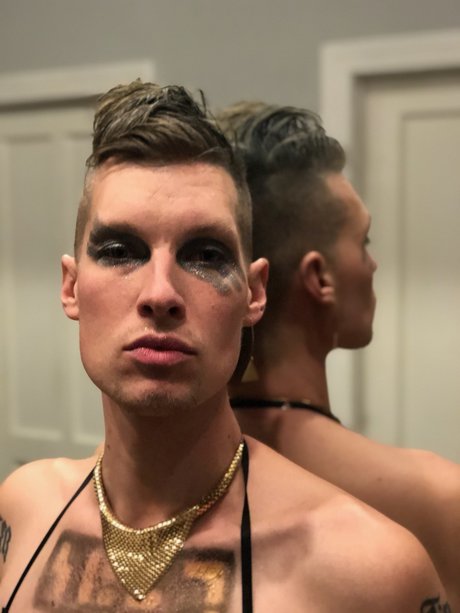 hella astrid pornstar pretty photos