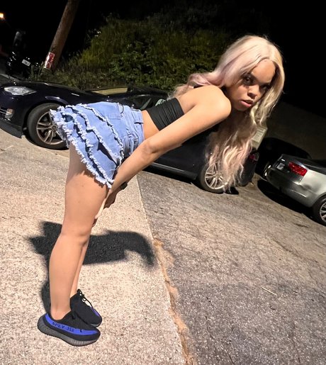 Nia Dior model pornographic photo