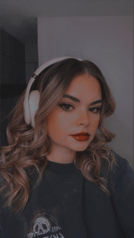 ASN exclusive pornstar images