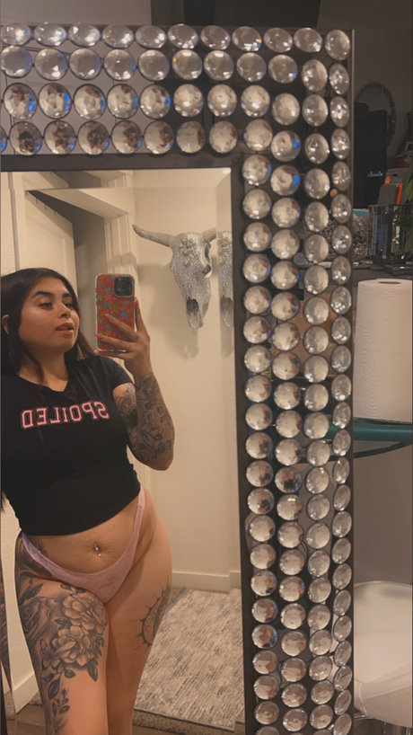 Netty free star photo