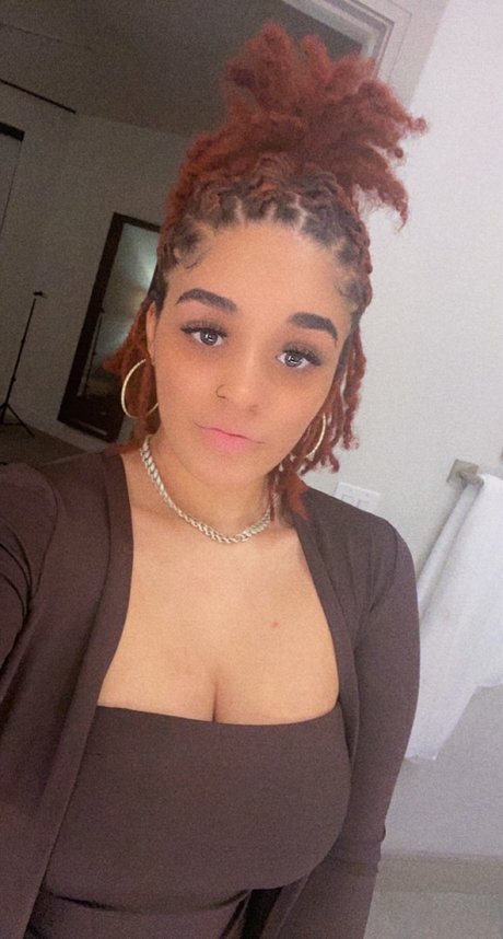 Ehkco pornstar xxx image