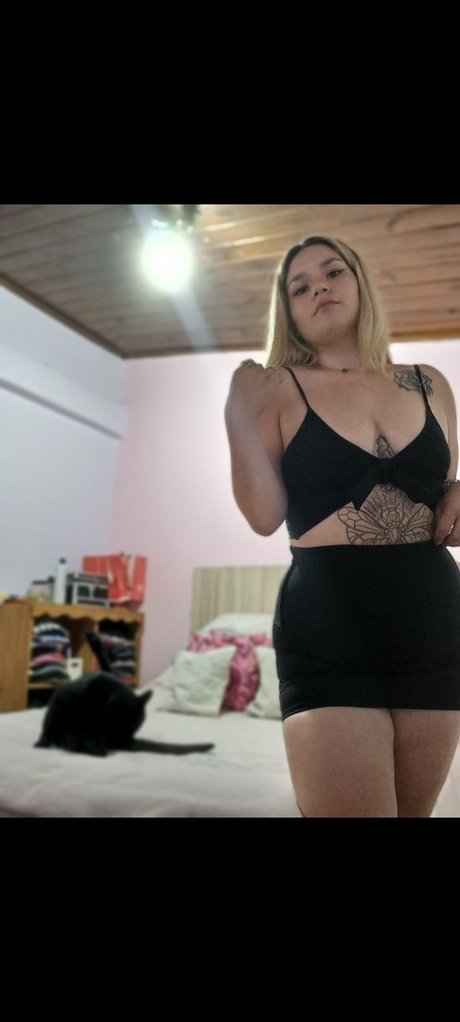 Bellotahot free model pictures