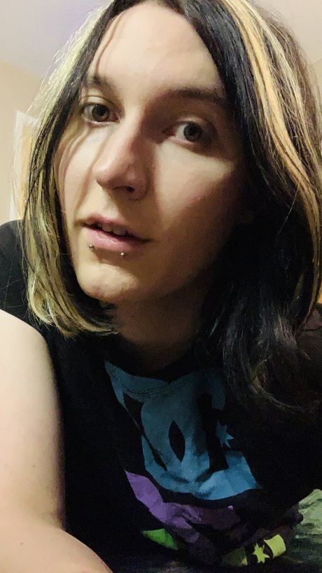 Nikki Blackthorne sexy star photos