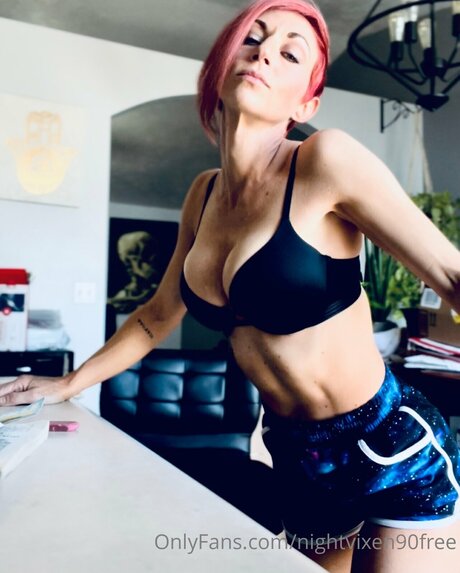 _PETITE HIP HOP VIXEN_ nice star photos