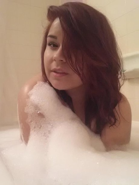 calypso sexy actress pics