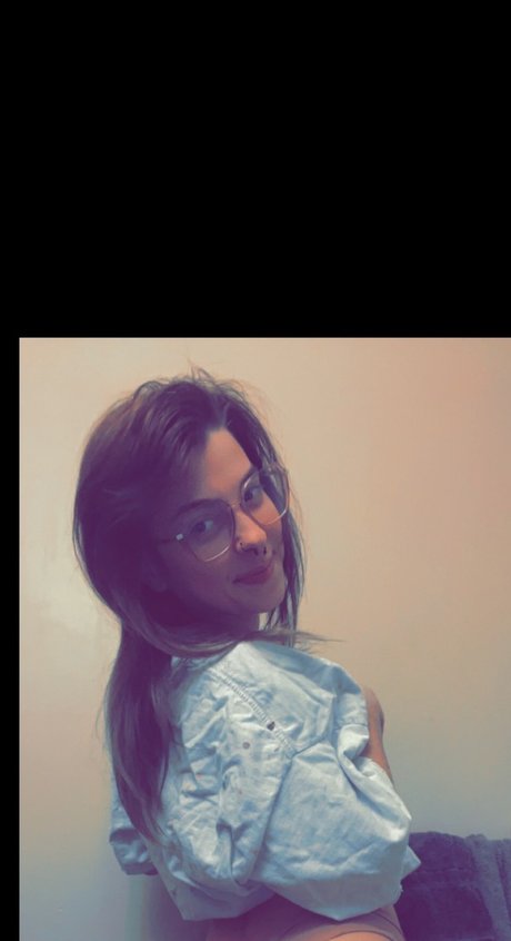 Baby Becca Mackkk hd star images