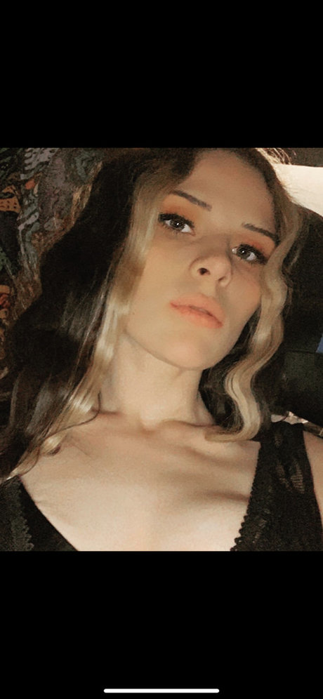 Daddys Devil model pornographic pictures