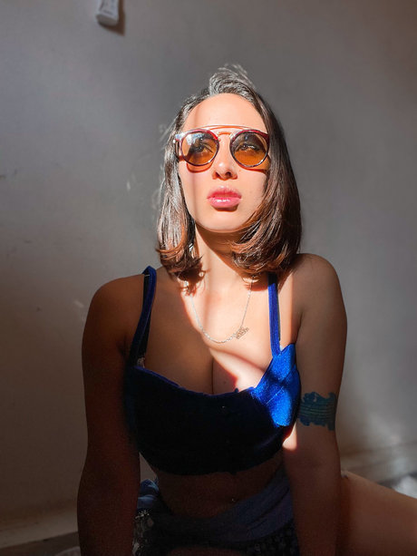 Ailu Riveros top actress pictures