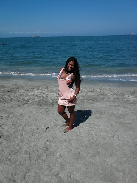 NINOSKA_ hot actress image