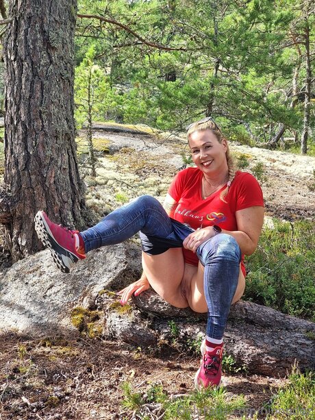 Ninnudez model porn archive