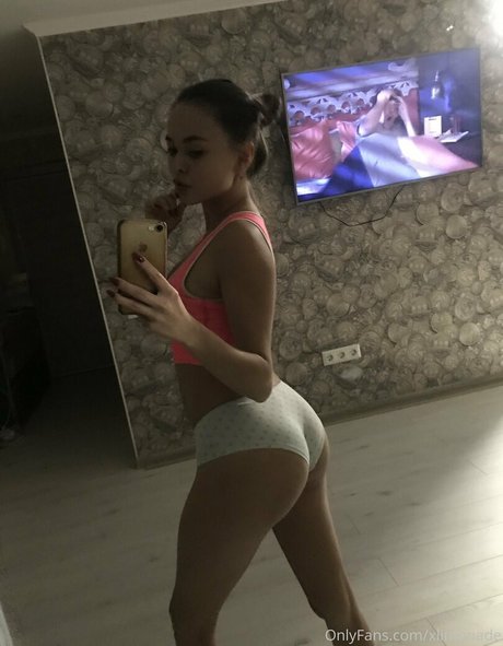 xlimonade pretty actress galleries