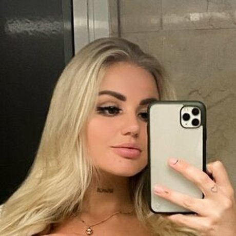 Juliamarkhams star free images