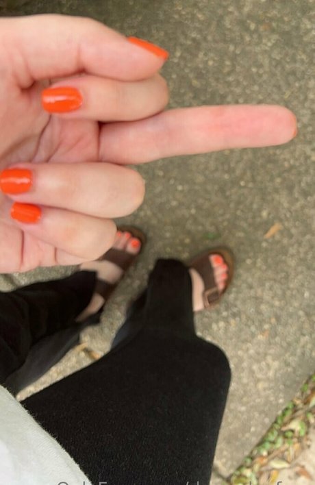 dezzydoefree pornographic star image