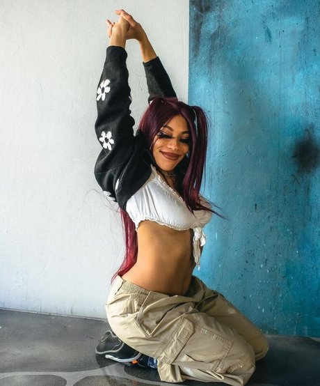 Kiera Please star pretty image