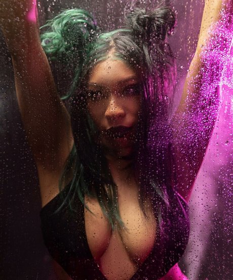 Kiera Please nude pornstar gallery